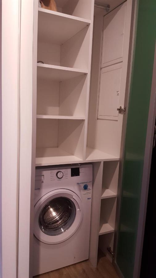 Apartament Wsrod 1000Cy Swiatel - Z Parkingiem W Hali Garazowej- Duzy Balkon Z Lezakami - Piekny Widok Noca Na Panorame Tysiaclecia Katowice Exterior foto