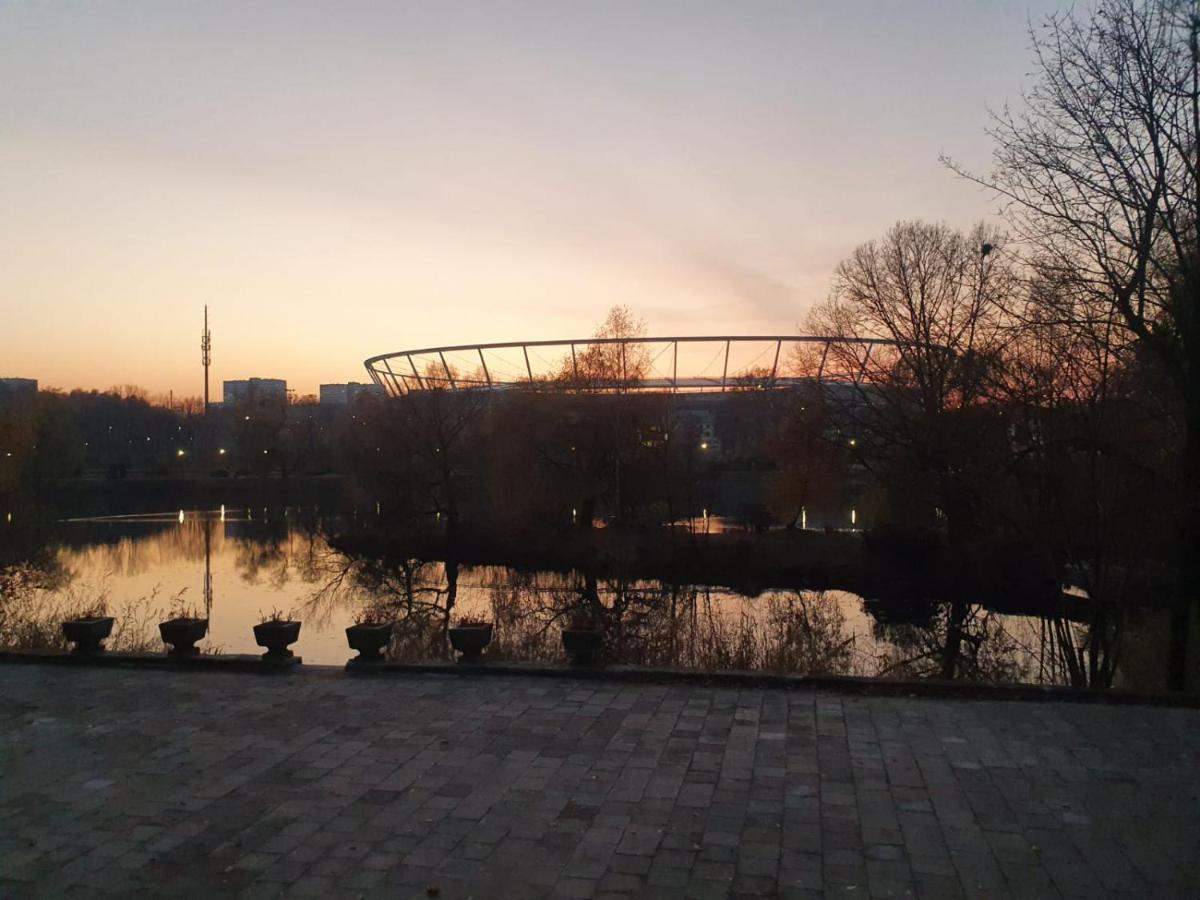 Apartament Wsrod 1000Cy Swiatel - Z Parkingiem W Hali Garazowej- Duzy Balkon Z Lezakami - Piekny Widok Noca Na Panorame Tysiaclecia Katowice Exterior foto
