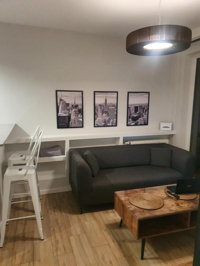 Apartament Wsrod 1000Cy Swiatel - Z Parkingiem W Hali Garazowej- Duzy Balkon Z Lezakami - Piekny Widok Noca Na Panorame Tysiaclecia Katowice Exterior foto