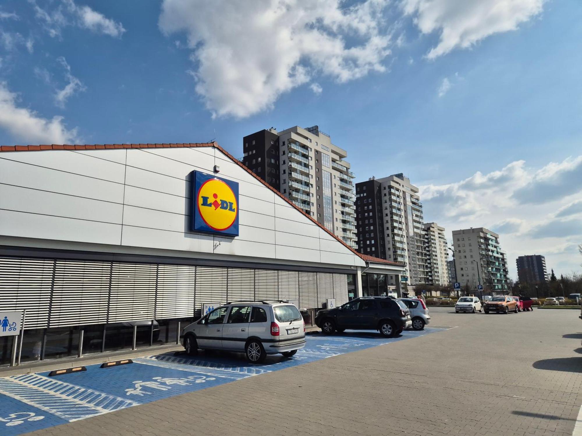 Apartament Wsrod 1000Cy Swiatel - Z Parkingiem W Hali Garazowej- Duzy Balkon Z Lezakami - Piekny Widok Noca Na Panorame Tysiaclecia Katowice Exterior foto