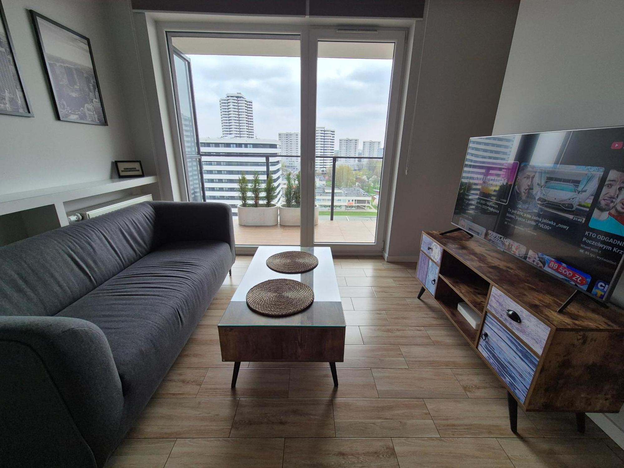Apartament Wsrod 1000Cy Swiatel - Z Parkingiem W Hali Garazowej- Duzy Balkon Z Lezakami - Piekny Widok Noca Na Panorame Tysiaclecia Katowice Exterior foto