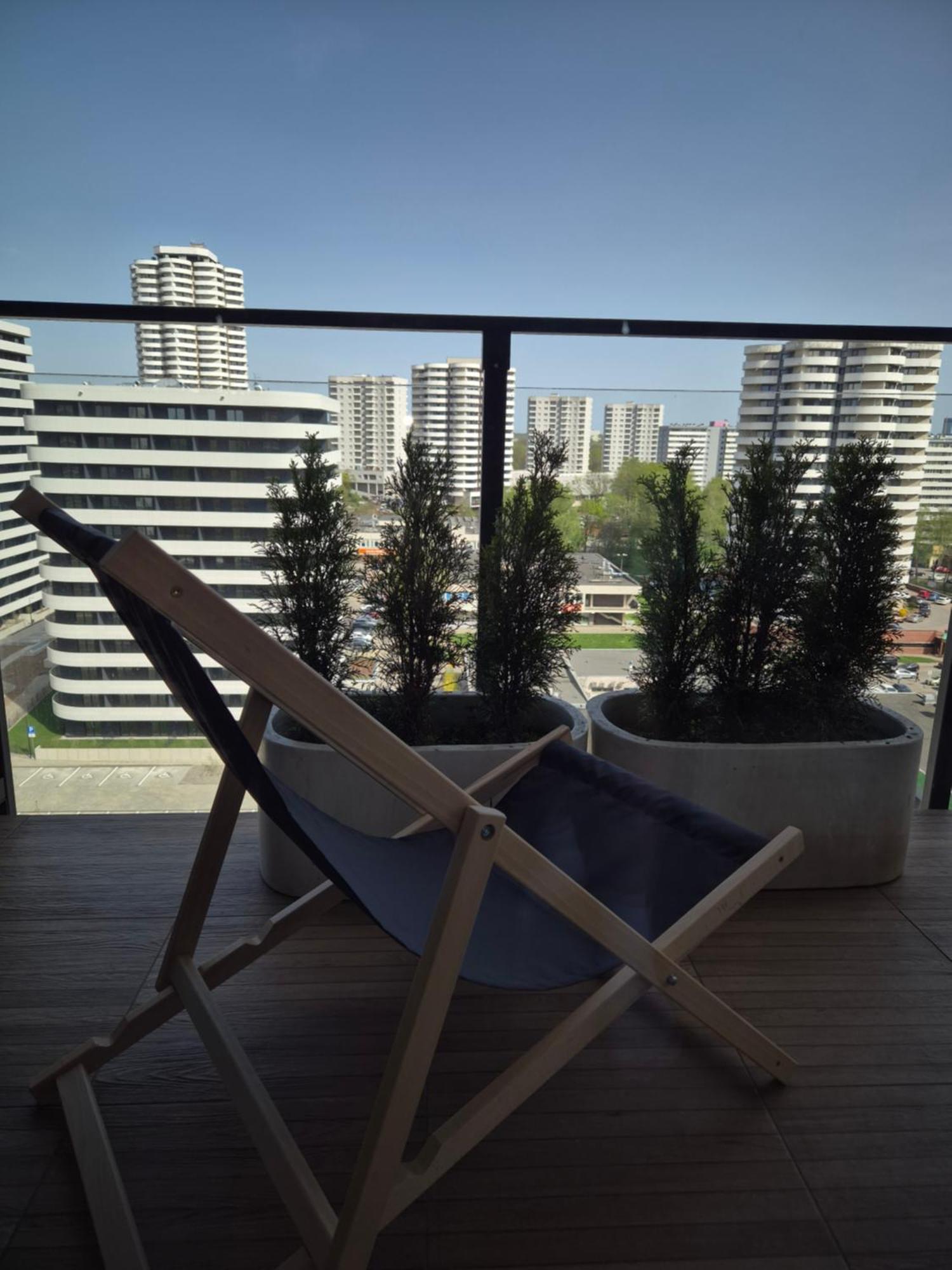 Apartament Wsrod 1000Cy Swiatel - Z Parkingiem W Hali Garazowej- Duzy Balkon Z Lezakami - Piekny Widok Noca Na Panorame Tysiaclecia Katowice Exterior foto